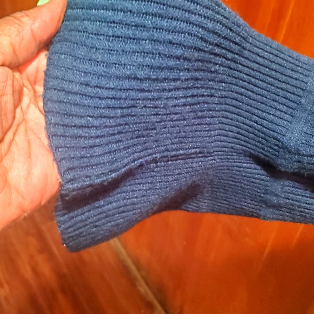 Cardigan - Picture 3 of 4